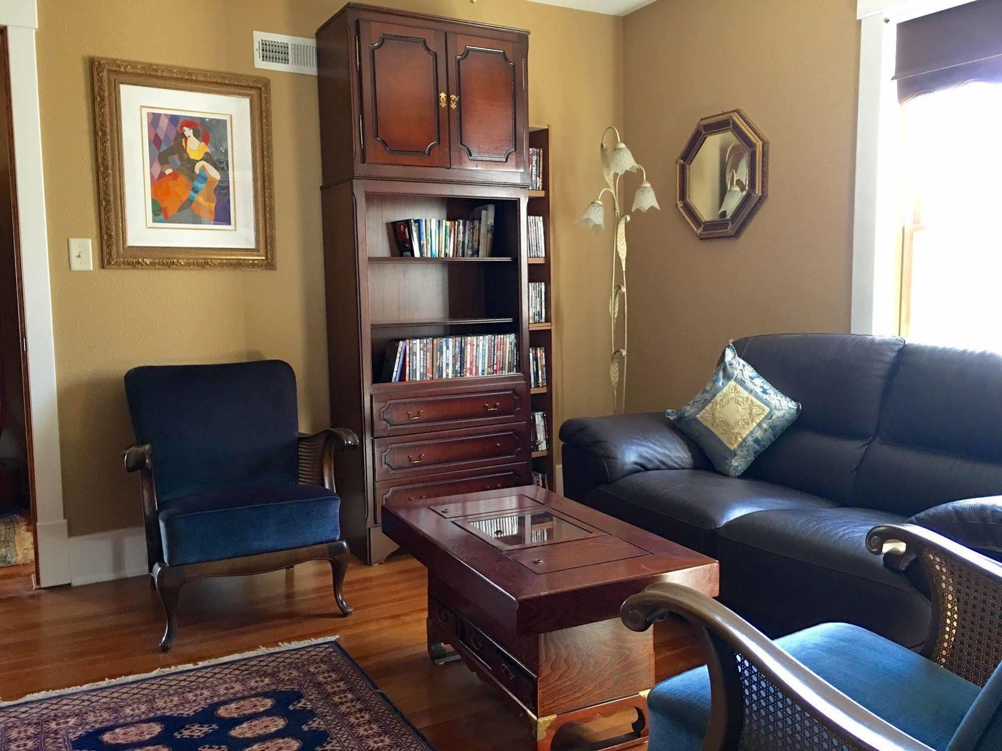 Attwood House Bed And Breakfast Near Manhattan, Ks Randolph Ngoại thất bức ảnh